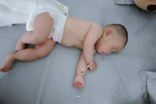 姜堰宝宝积食发烧怎么处理